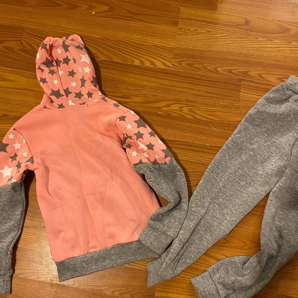 Love from the Heart Sweatsuit size 5/6 (HG) - Picture 9 of 11